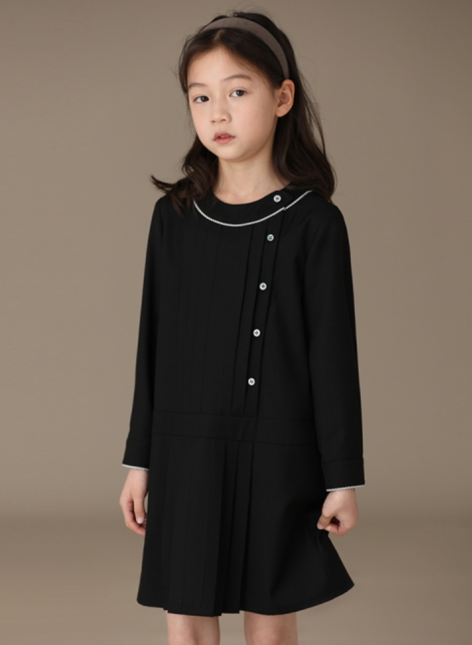 DRESCCO ドレスコのワンピースとヘアアクセサリ ドットワンピース DRESCCO ドレスコのワンピースとヘアアクセサリ ドット