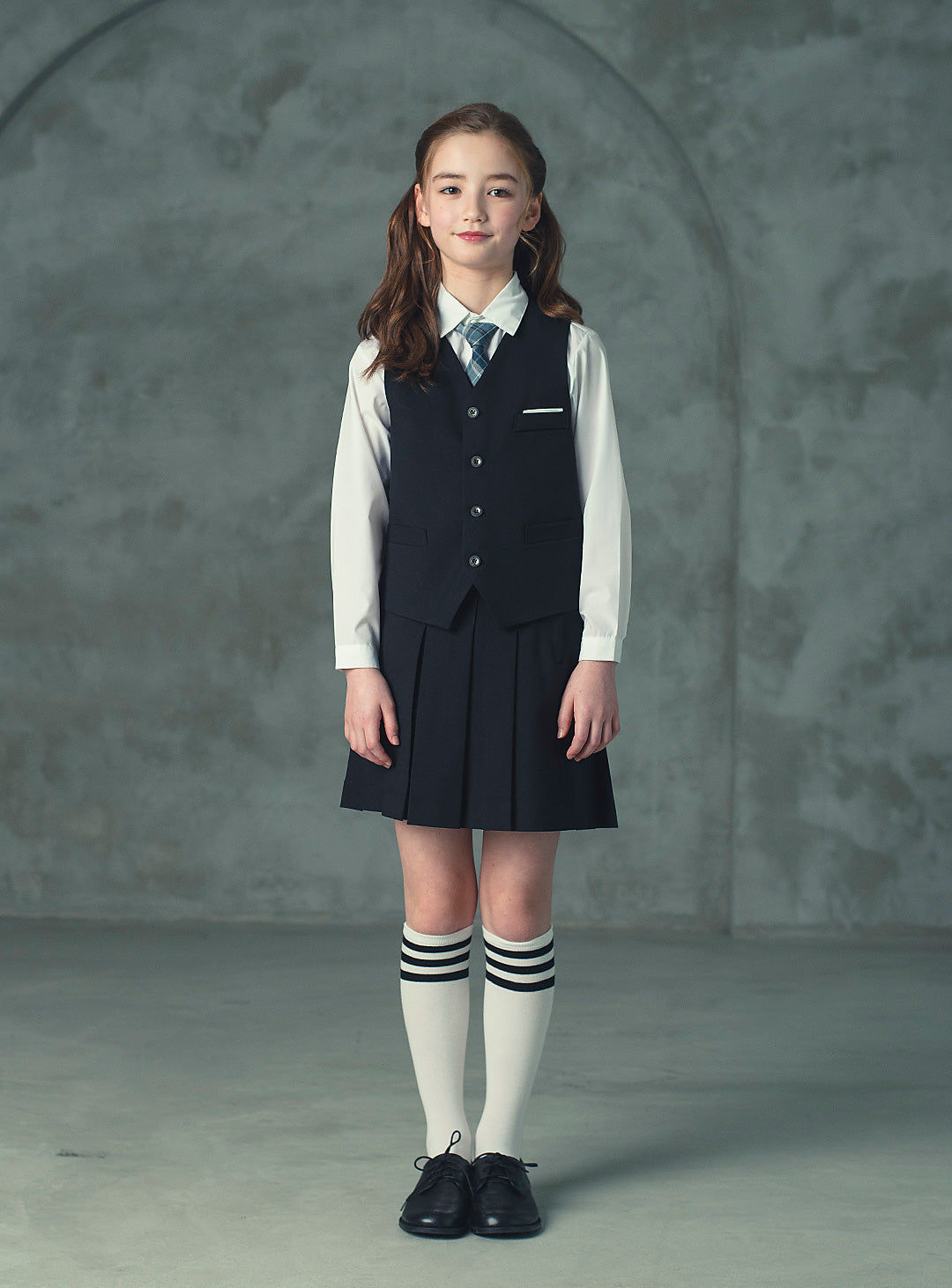 ブラックベストスカート2ピースセット(ベスト、スカート)