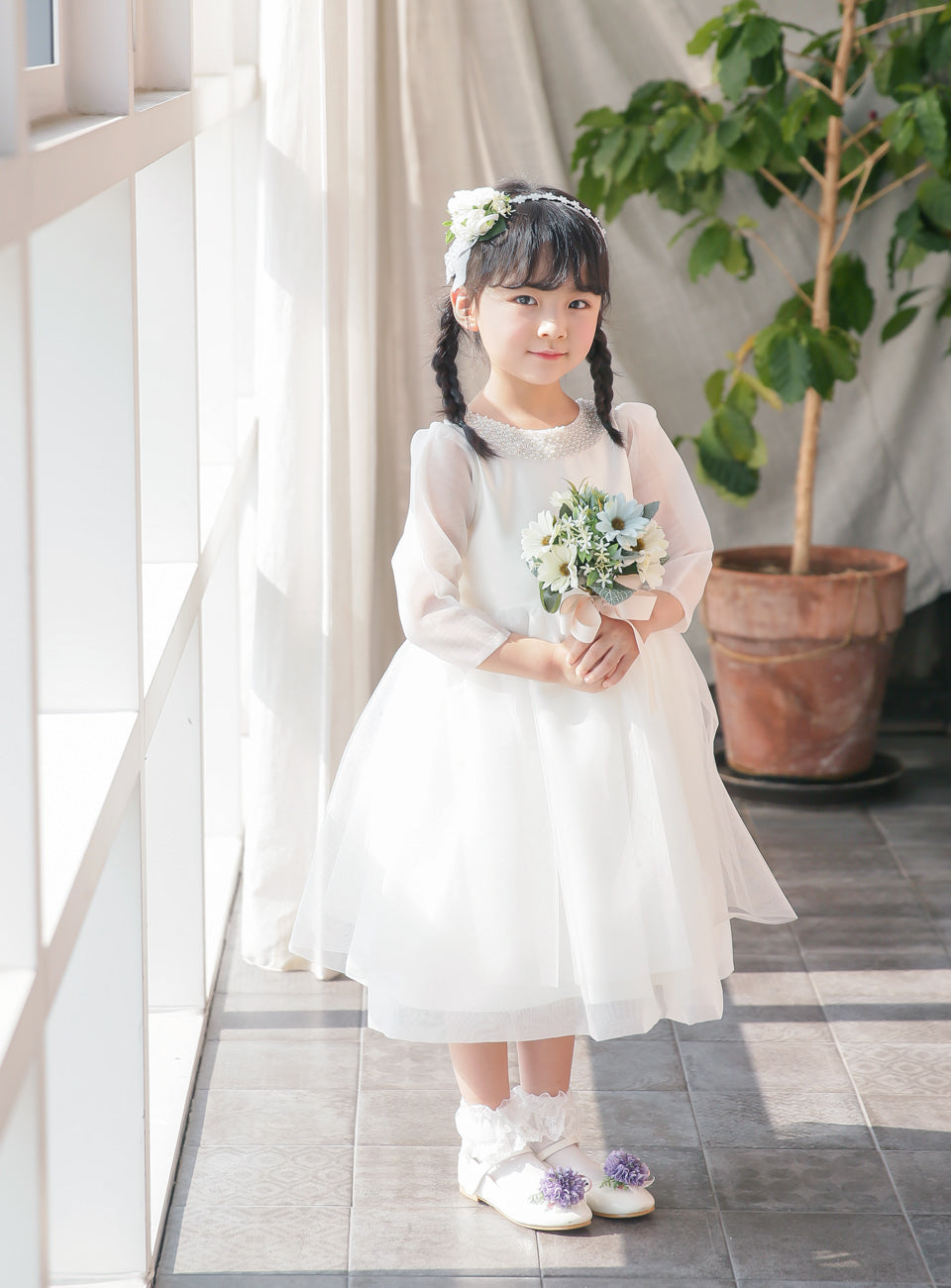 子供ドレス発表会・結婚式・おしゃれなDRESCCOのミネルバふんわり七分袖ドレスの画像1