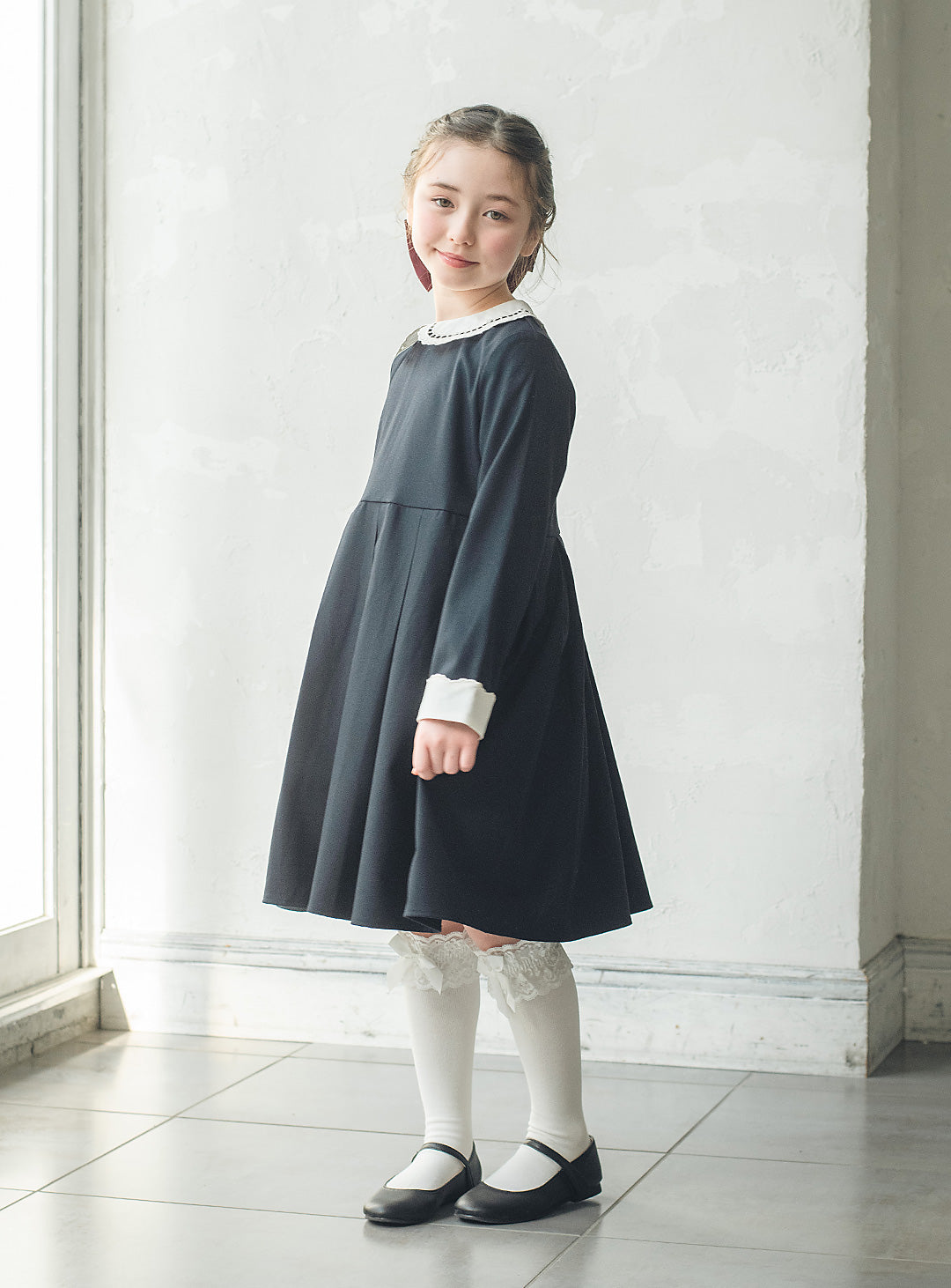 スカラップ襟のクラシカルフォーマルワンピース