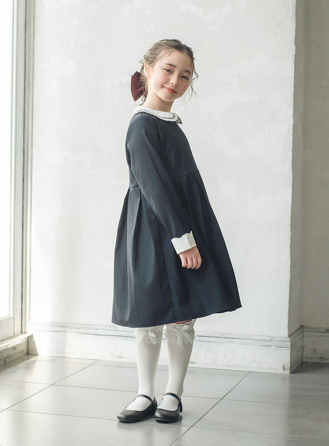 スカラップ襟のクラシカルフォーマルワンピース