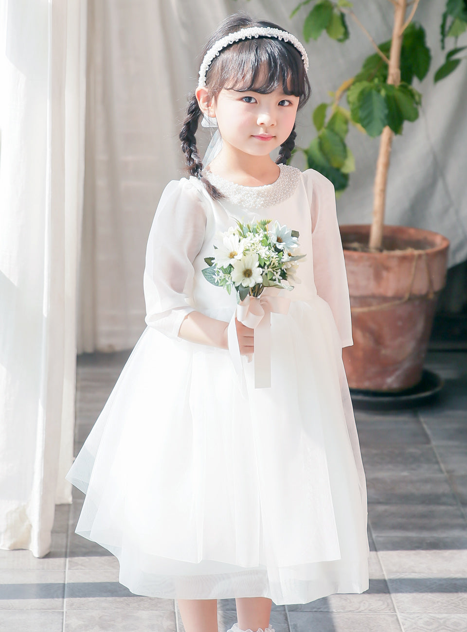 子供ドレス発表会・結婚式・おしゃれなDRESCCOのミネルバふんわり七分袖ドレスの画像5