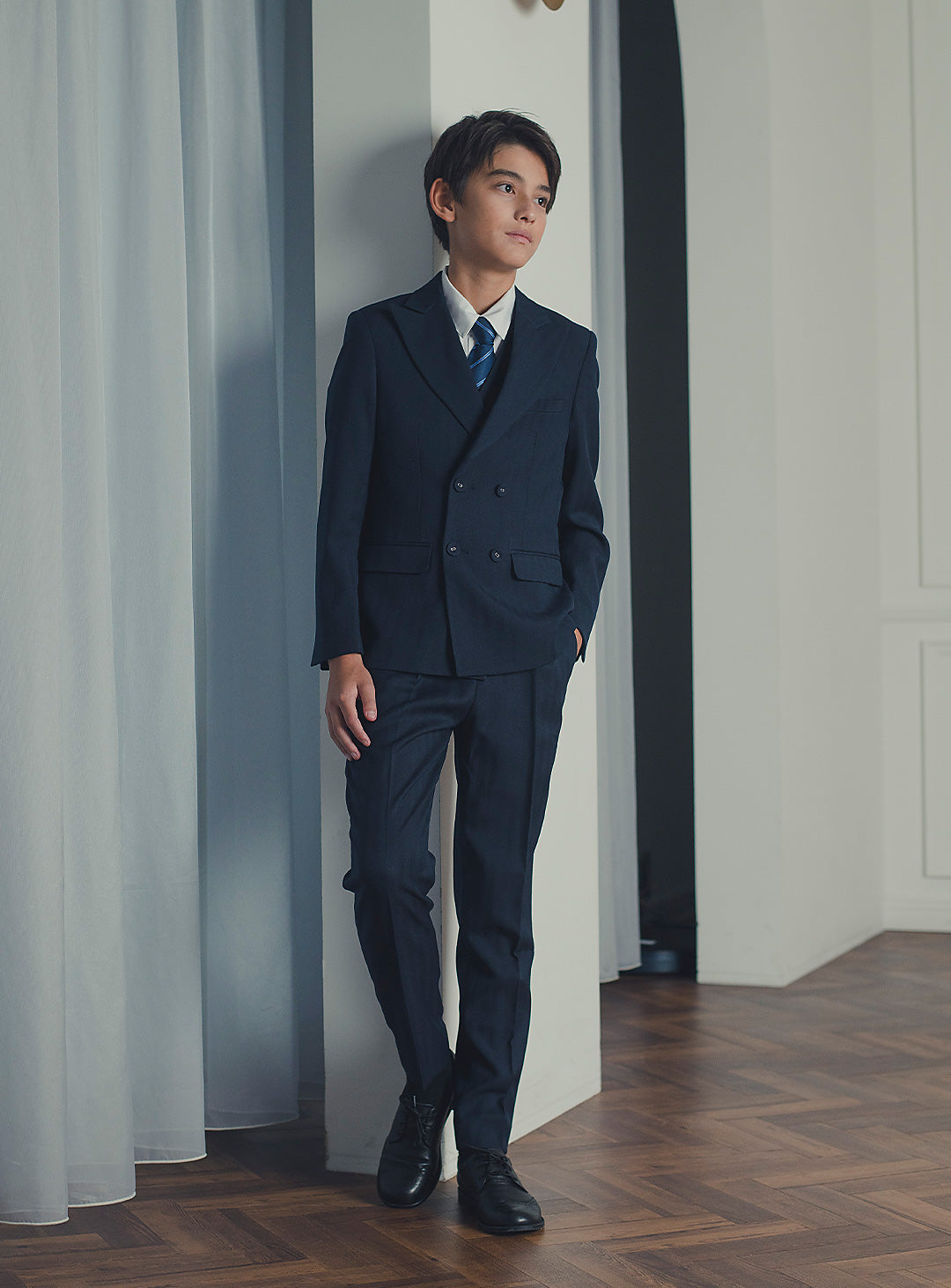 ダークネイビーダブルブレスト3ピースセット(ジャケット、ベスト、長ズボン)