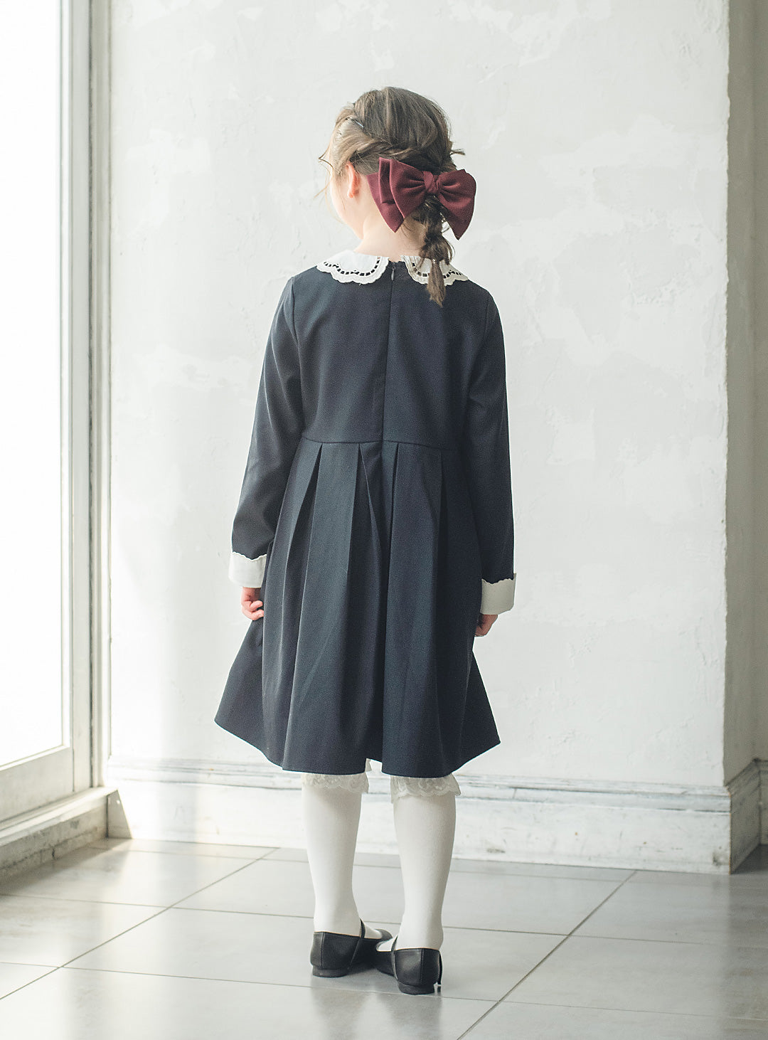 スカラップ襟のクラシカルフォーマルワンピース