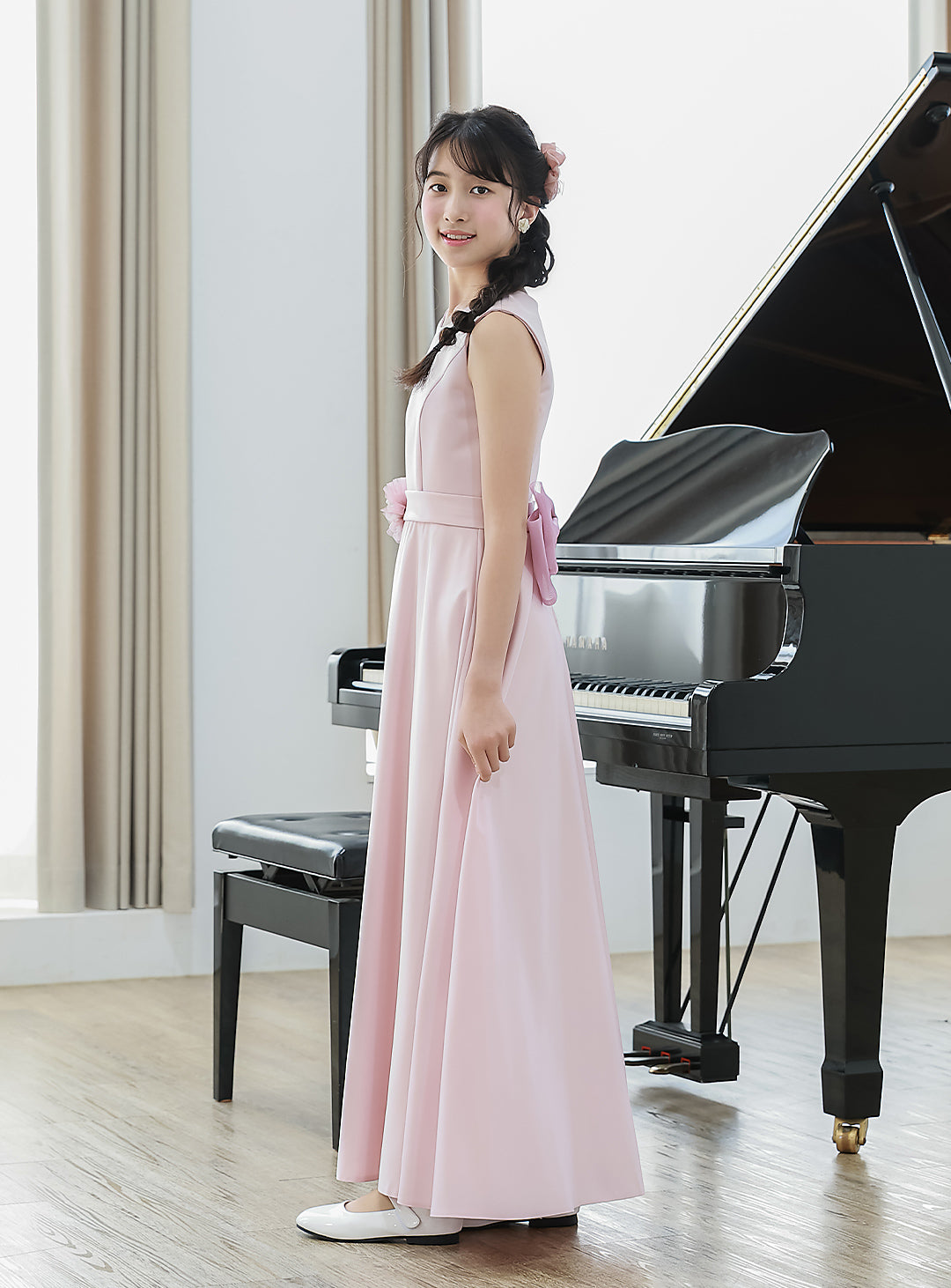 ミルキーピンクサテンロングドレス