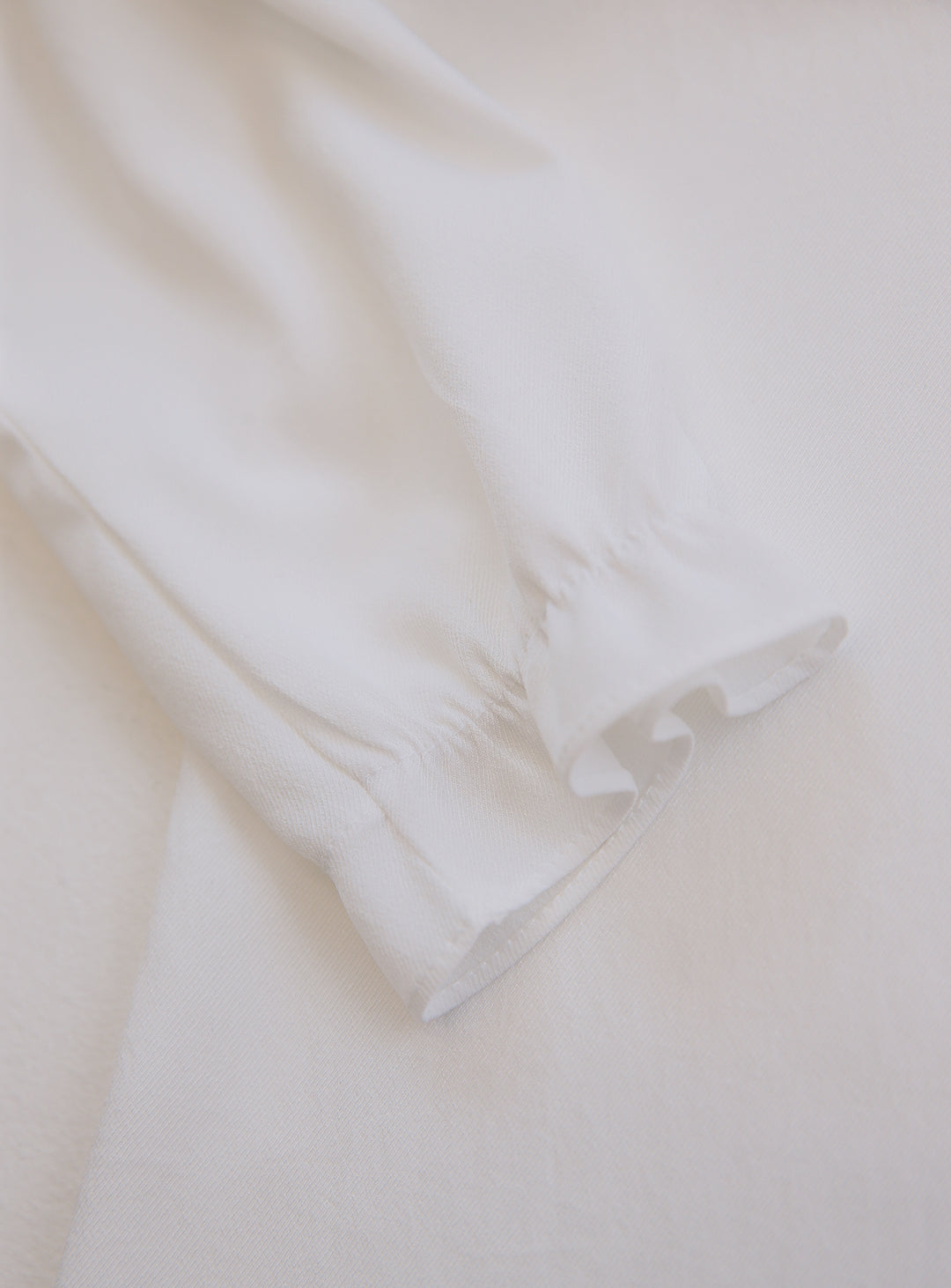 レースカラーブラウス