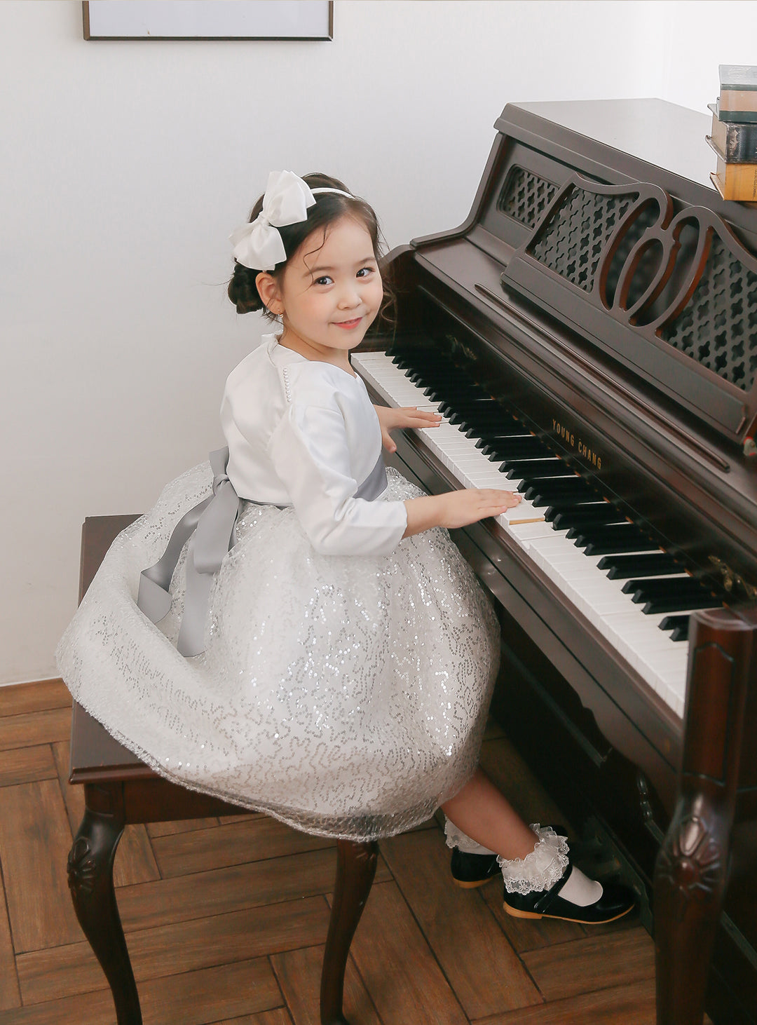 ルナリボンカチューシャ(ホワイト)