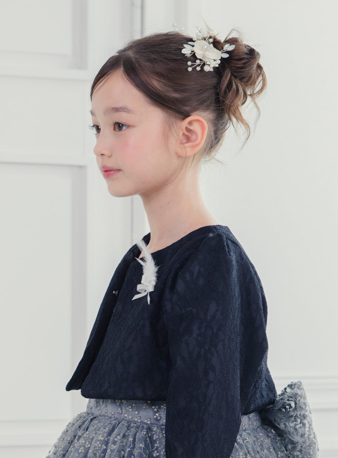 グレー刺繍レースドレス