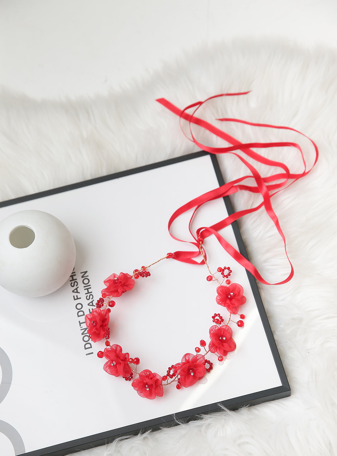 クリスタルフラワーレッドティアラリボンカチューシャ