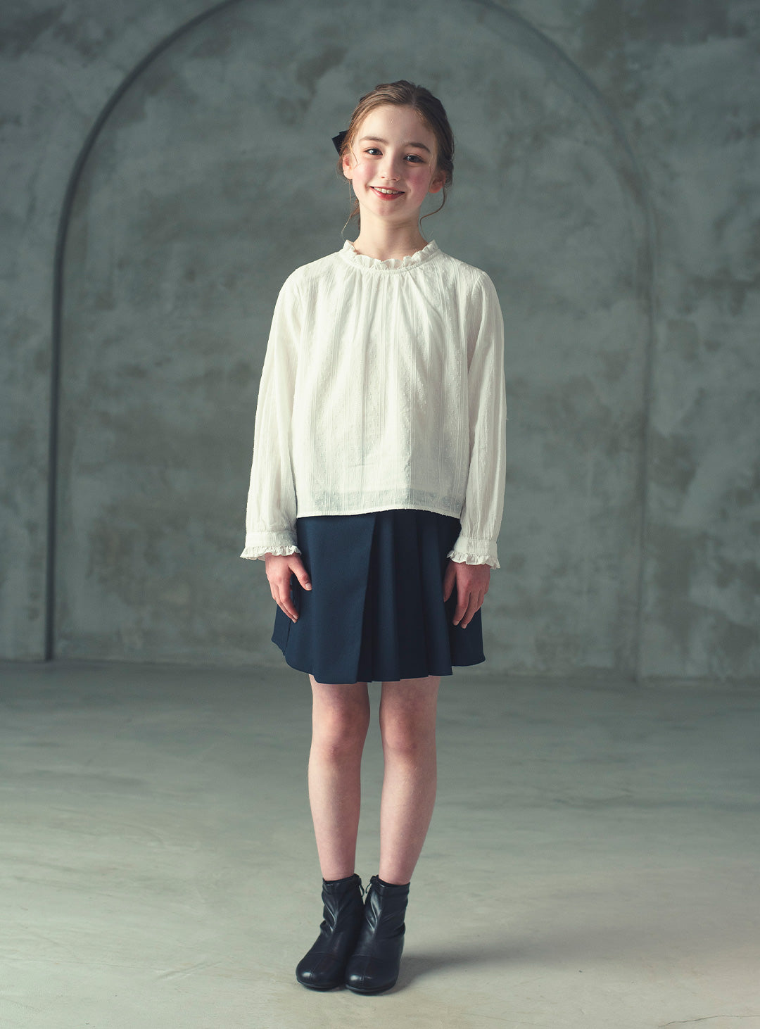 K250310 - フリルネックコットンブラウス