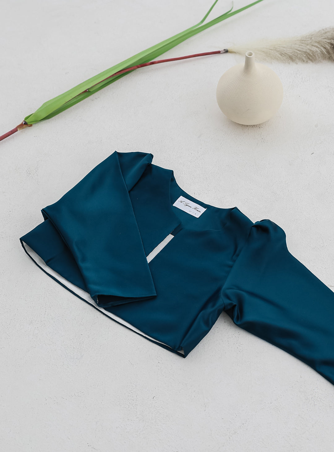 Velacha cardigan in deep blue