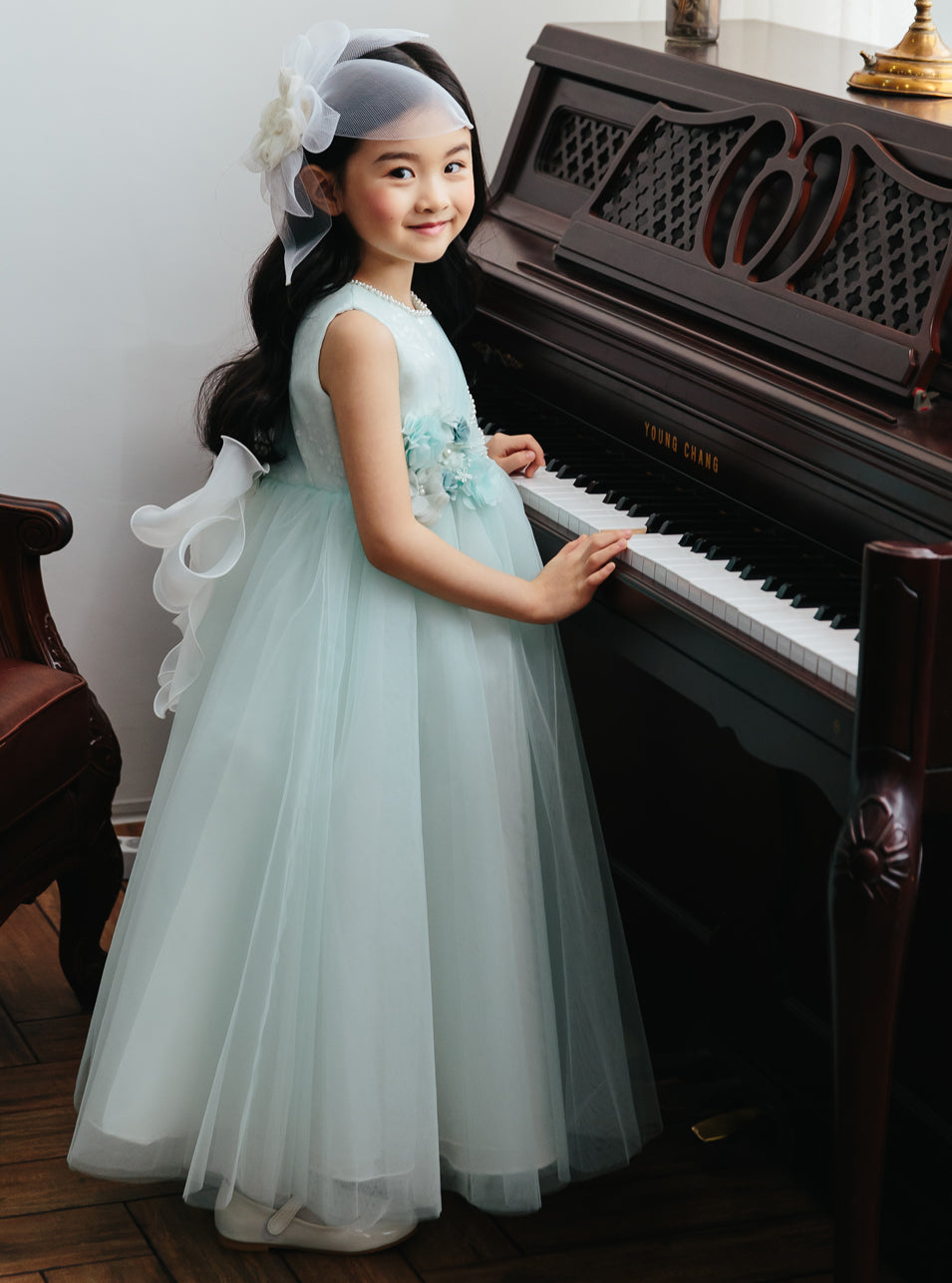 子供ドレス発表会・結婚式・おしゃれなDRESCCOのミントブルージュエリーロングドレスの画像5