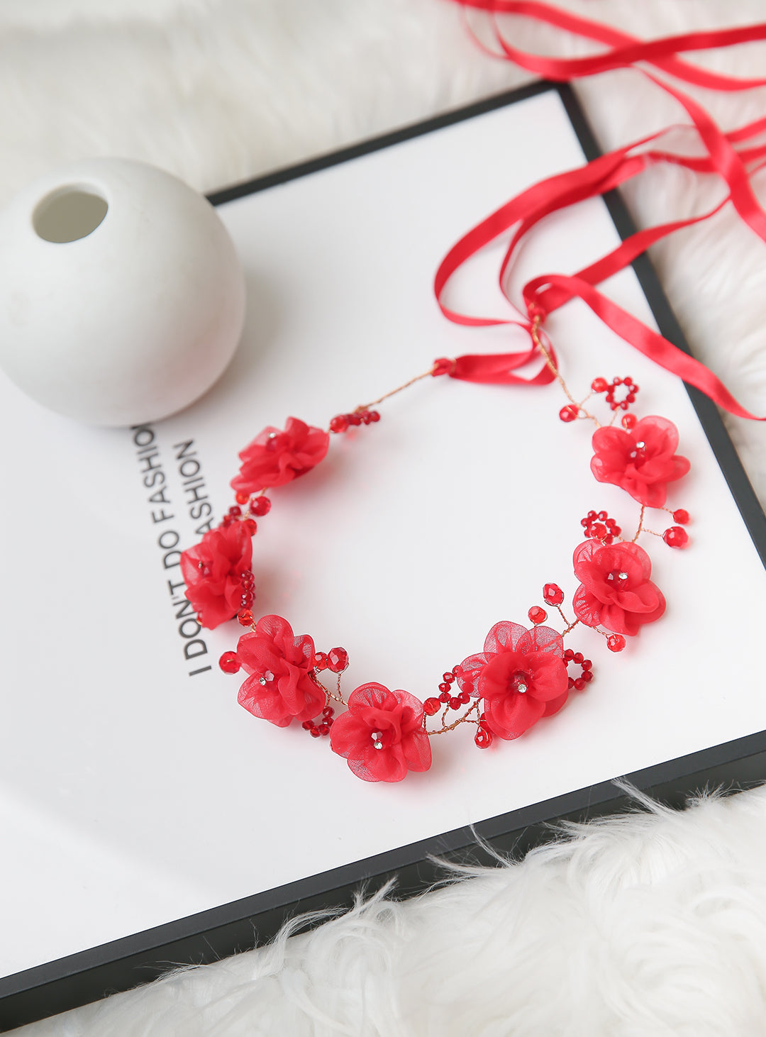 クリスタルフラワーレッドティアラリボンカチューシャ