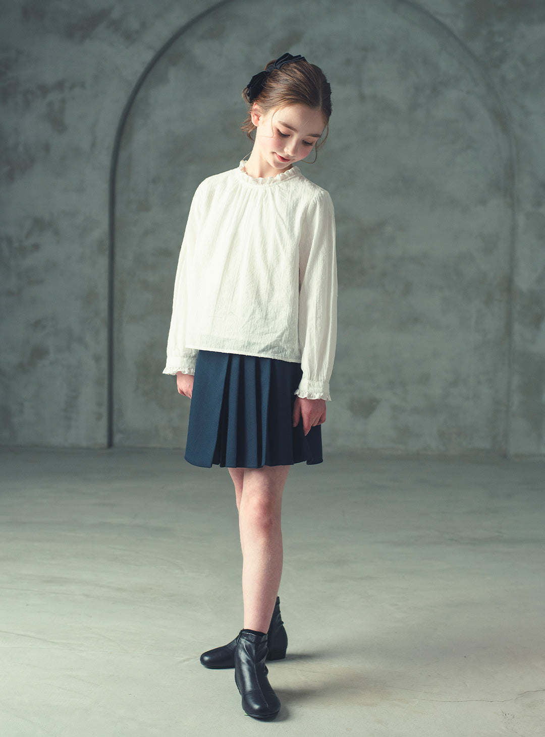 K250310 - フリルネックコットンブラウス