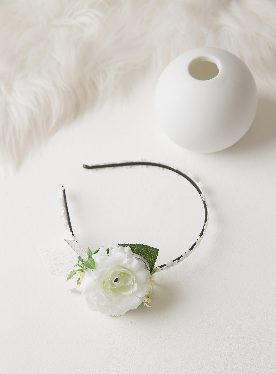 タスフラワーレースカチューシャ