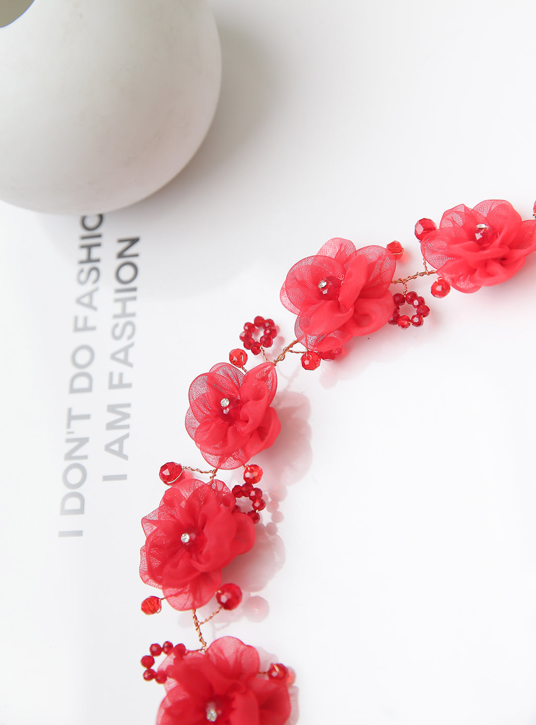 クリスタルフラワーレッドティアラリボンカチューシャ