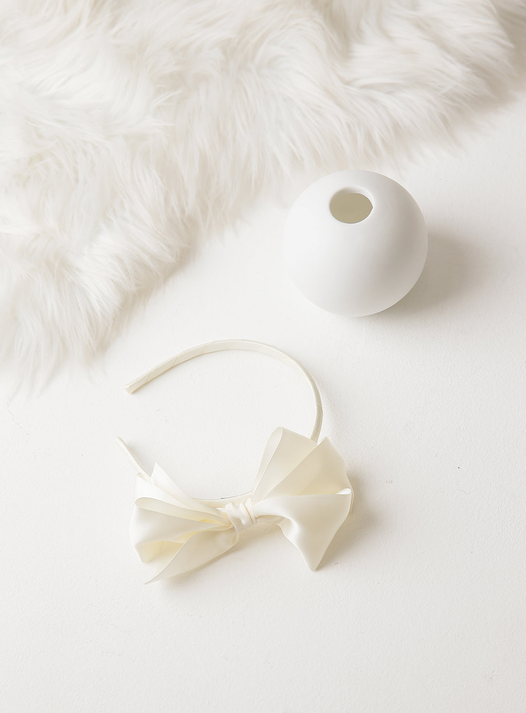 ルナリボンカチューシャ(アイボリー)