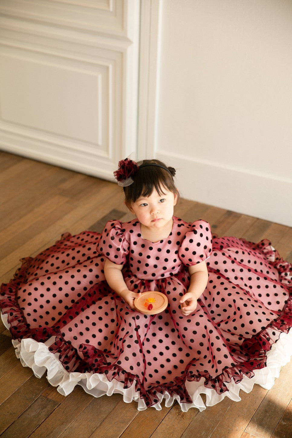 子供ドレス発表会・結婚式・おしゃれなDRESCCOのワインレッドドットドレスの画像4