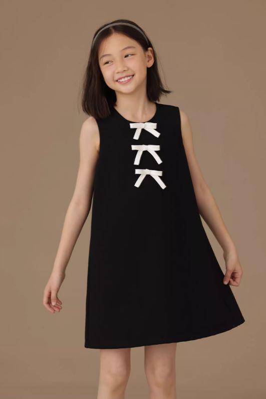 K240531002 - リボン付ブラックAラインワンピース