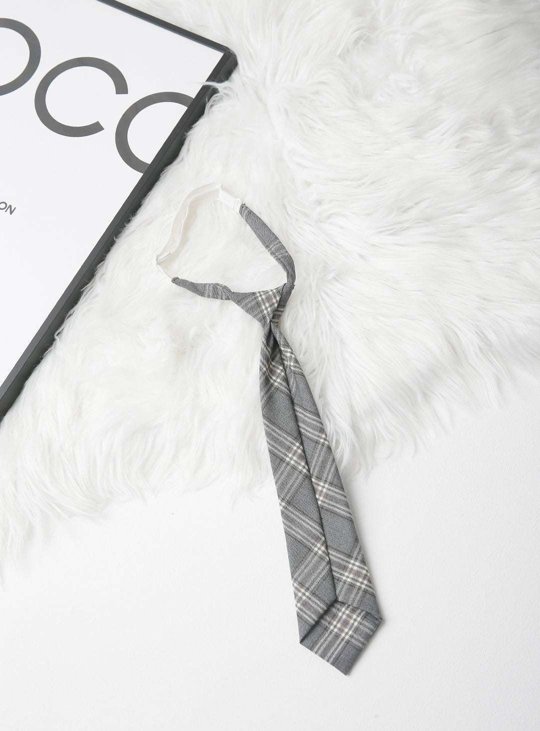 メローグレーチェック柄ネクタイ