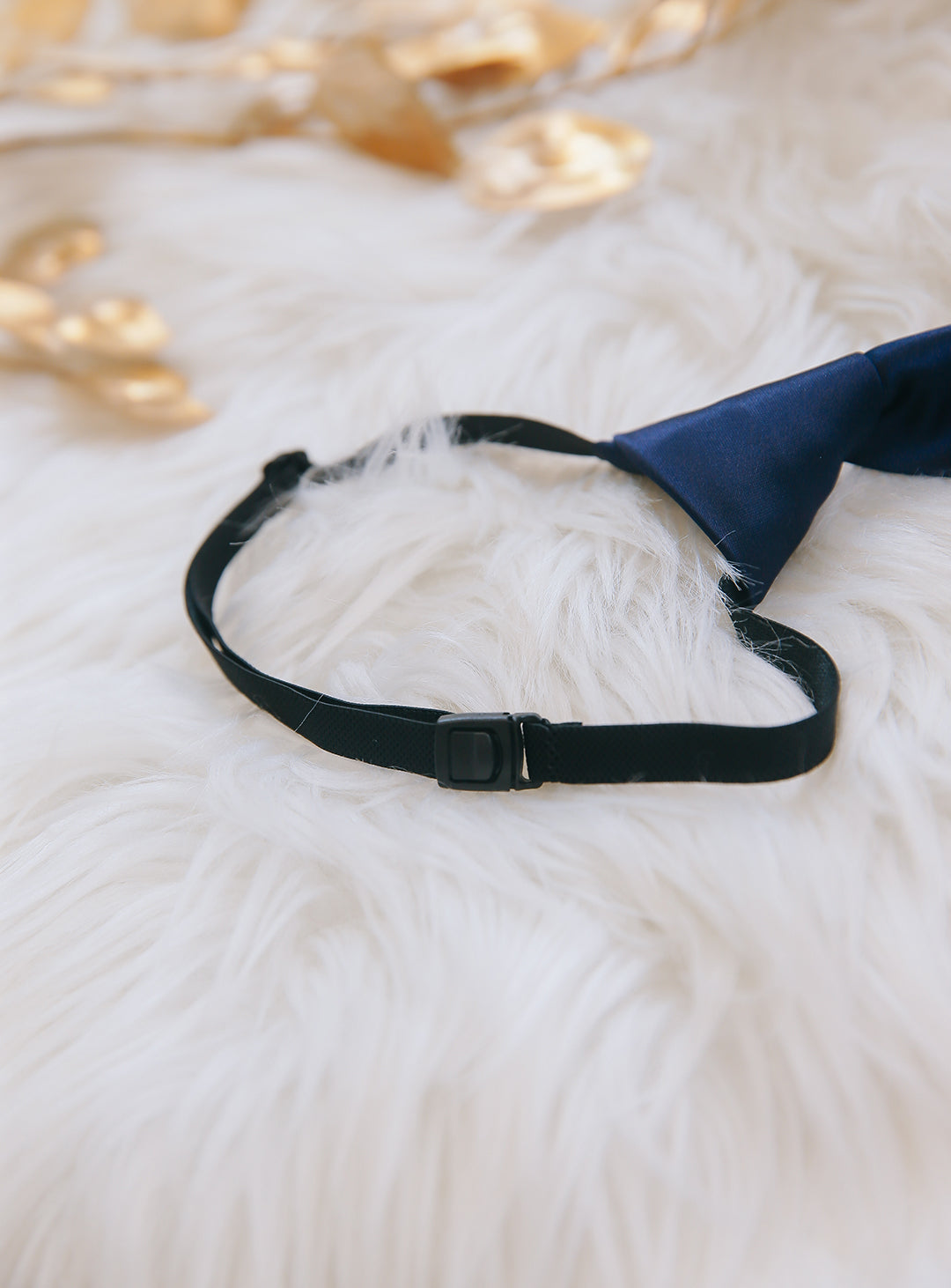 シンプル無地ネイビーアジャスターゴム紐付きネクタイ(光沢あり)