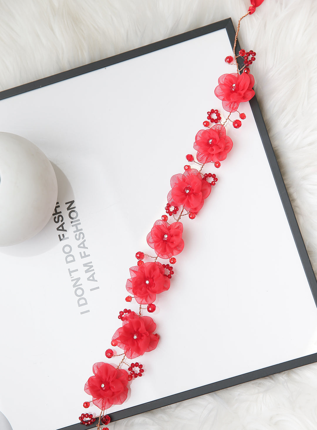 クリスタルフラワーレッドティアラリボンカチューシャ