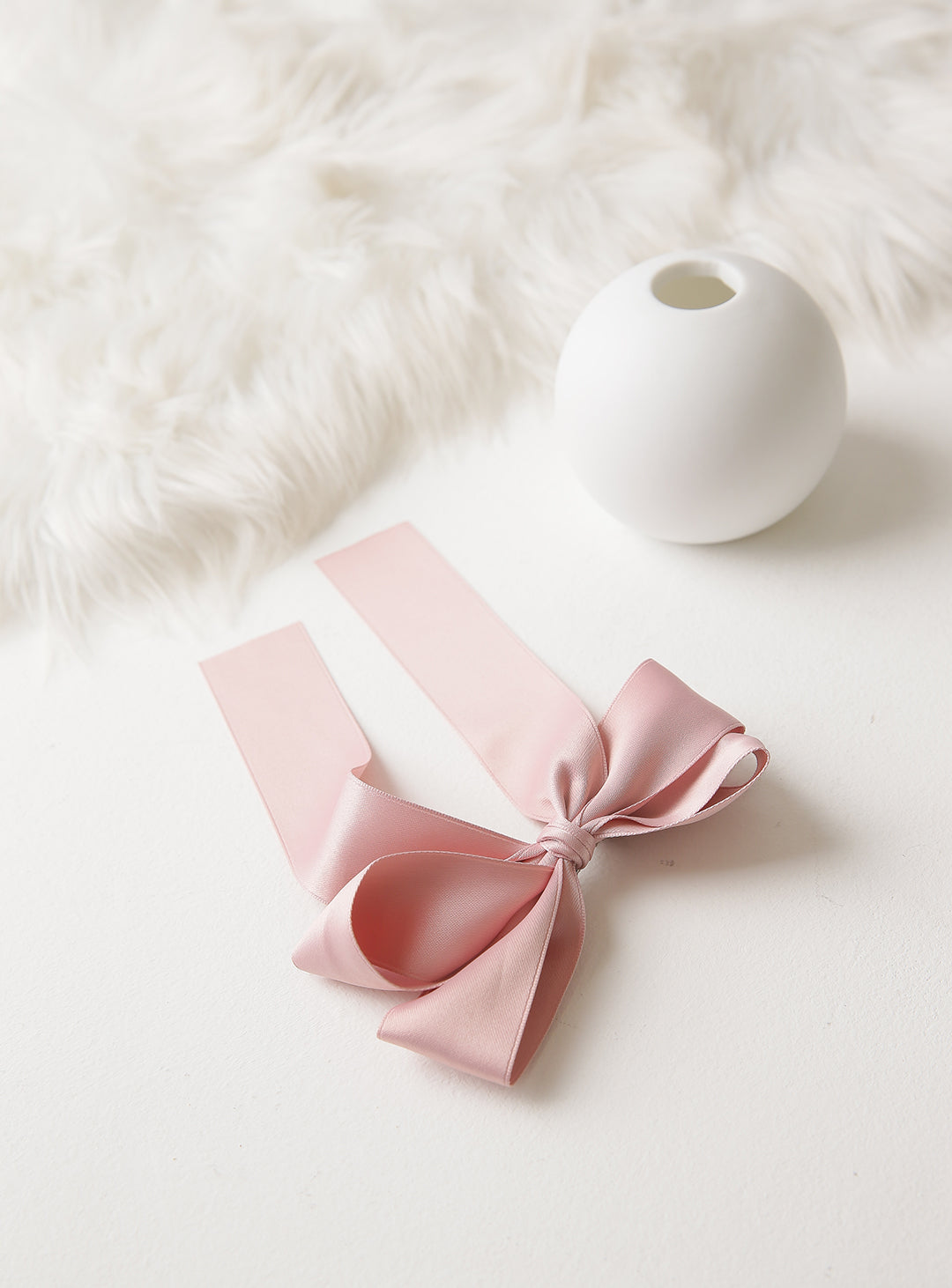 Mayen satin ribbon pin
