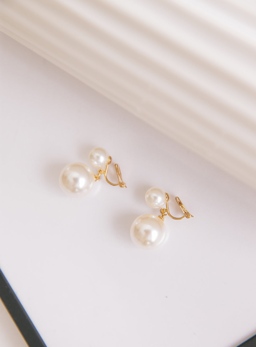 Double pearl earrings