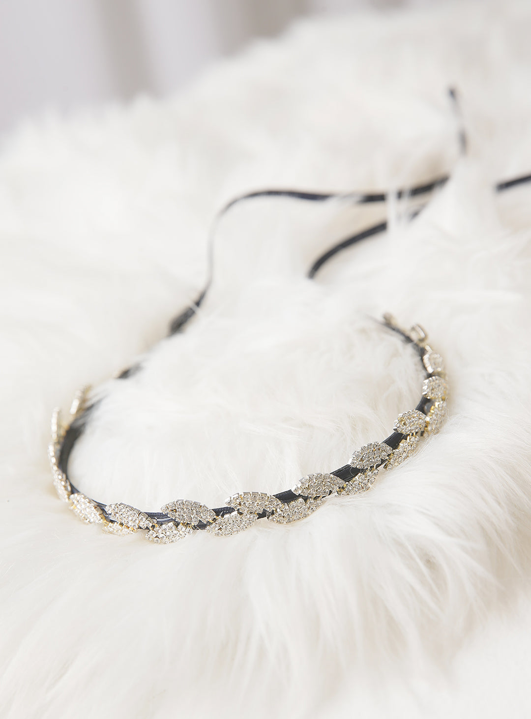 リーフ型キュービックカチューシャ