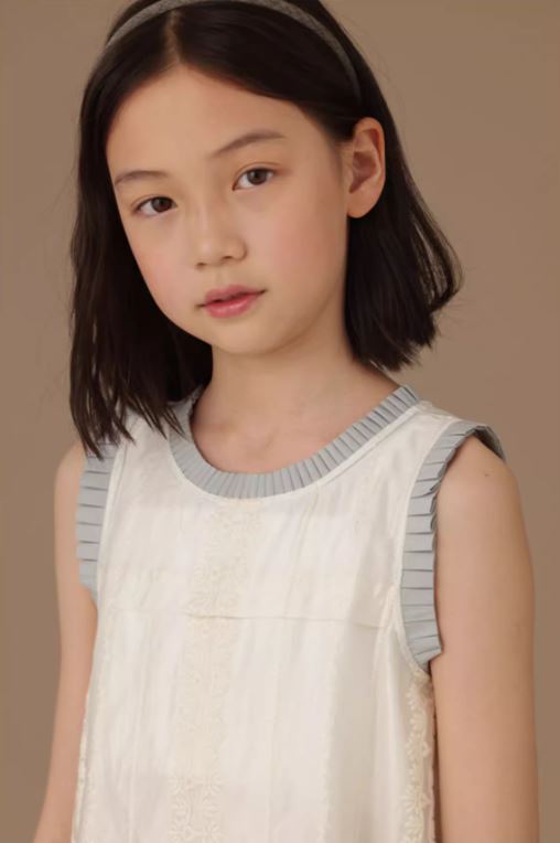 K240520001 - オルガンプリーツオフホワイトワンピース