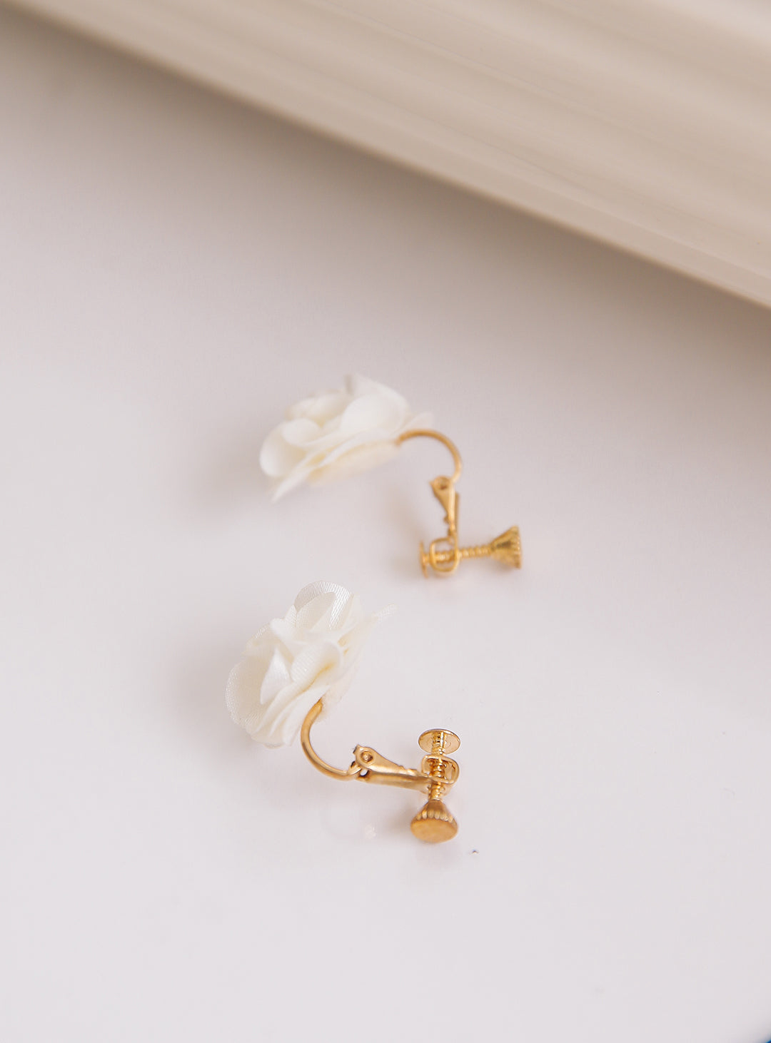 Cha Cha Flower Earrings