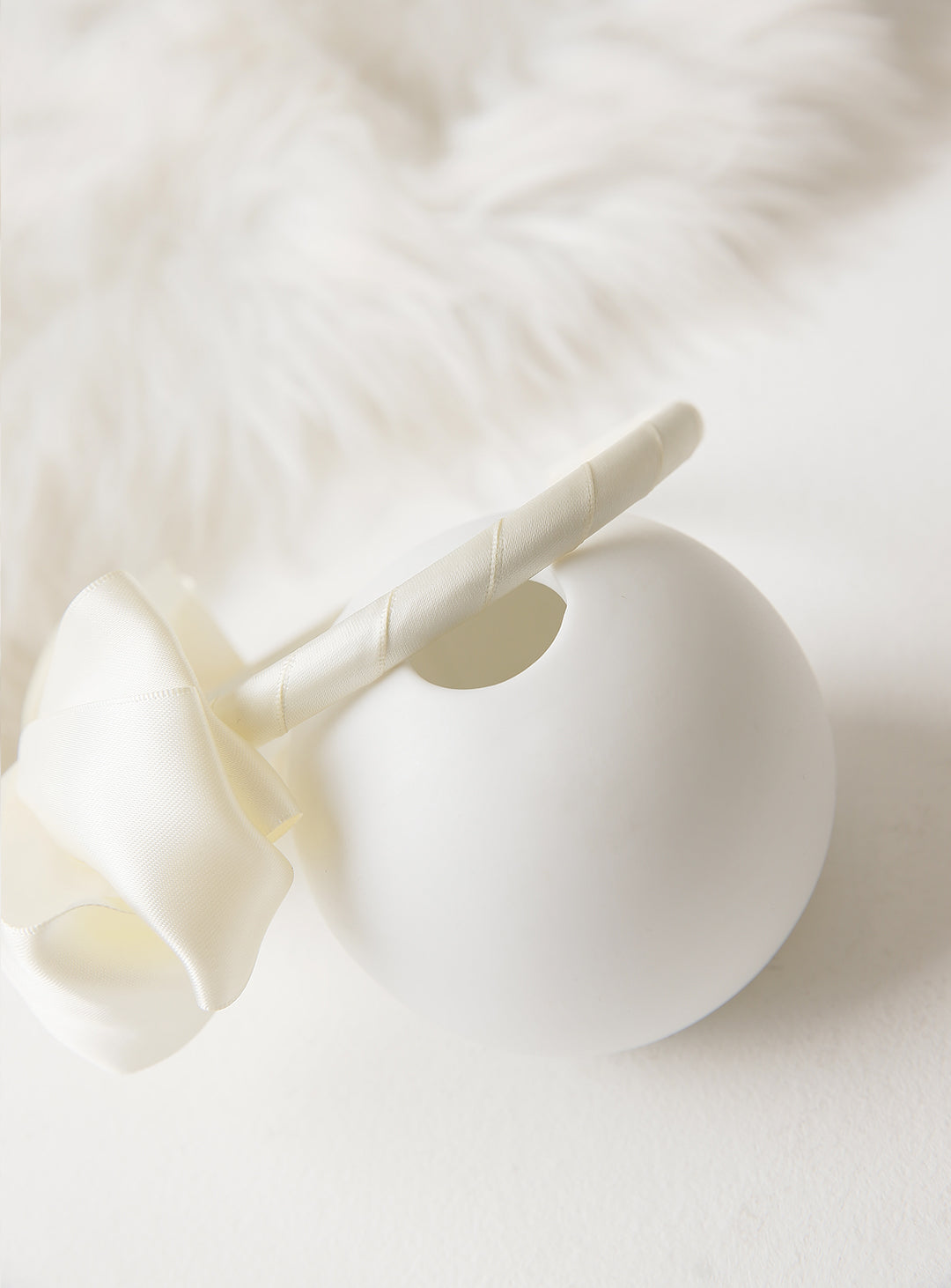 ルナリボンカチューシャ(アイボリー)