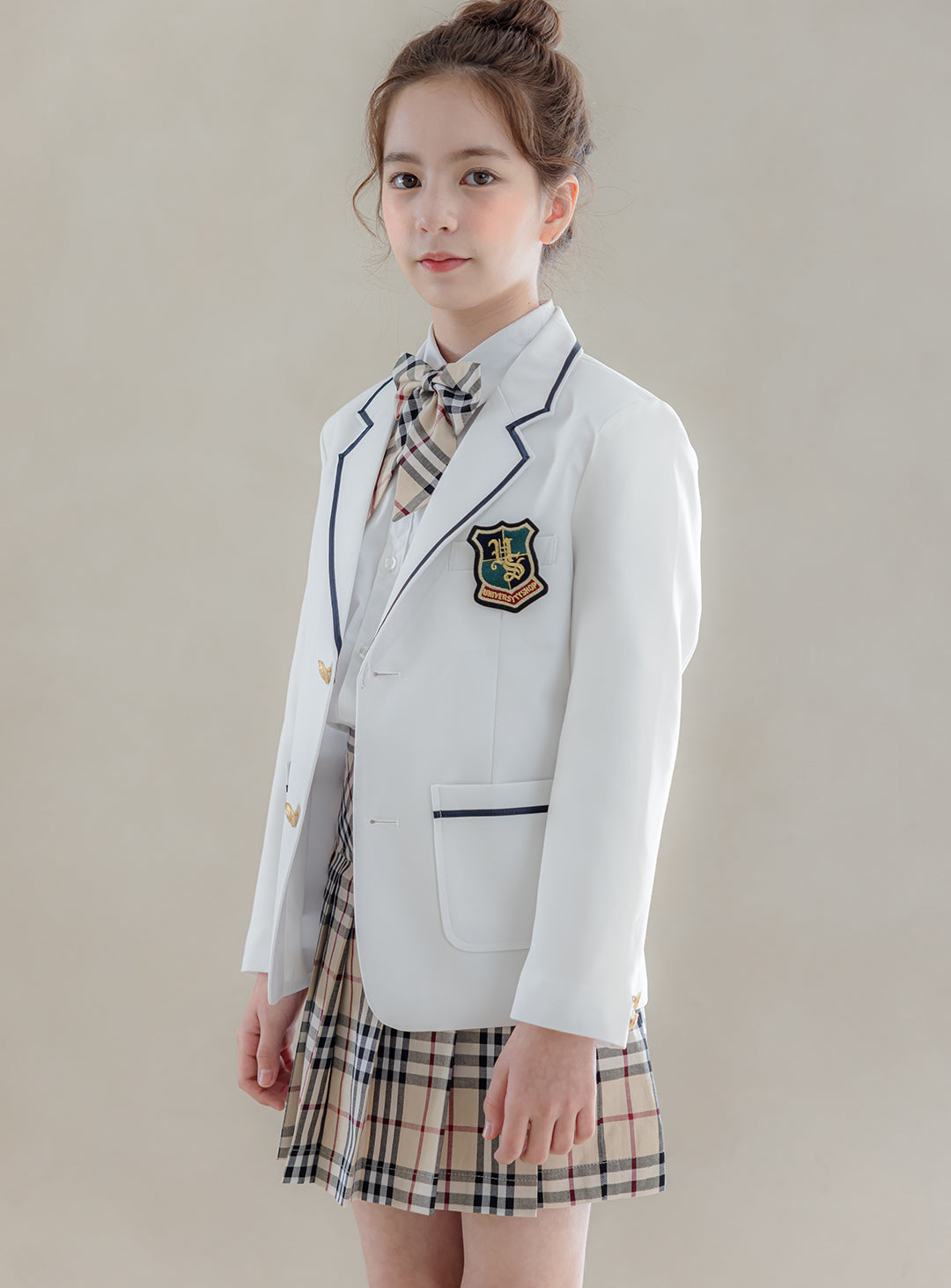 グレースホワイトシングルジャケットベージュチェックスカート3ピースセット(ジャケット、スカート、リボンタイ)