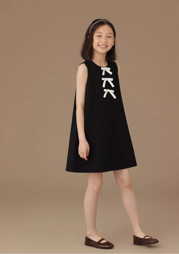 K240531002 - リボン付ブラックAラインワンピース