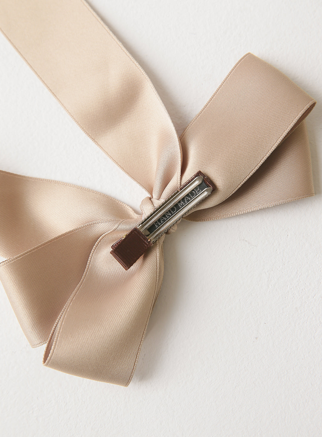 Mayen satin ribbon pin