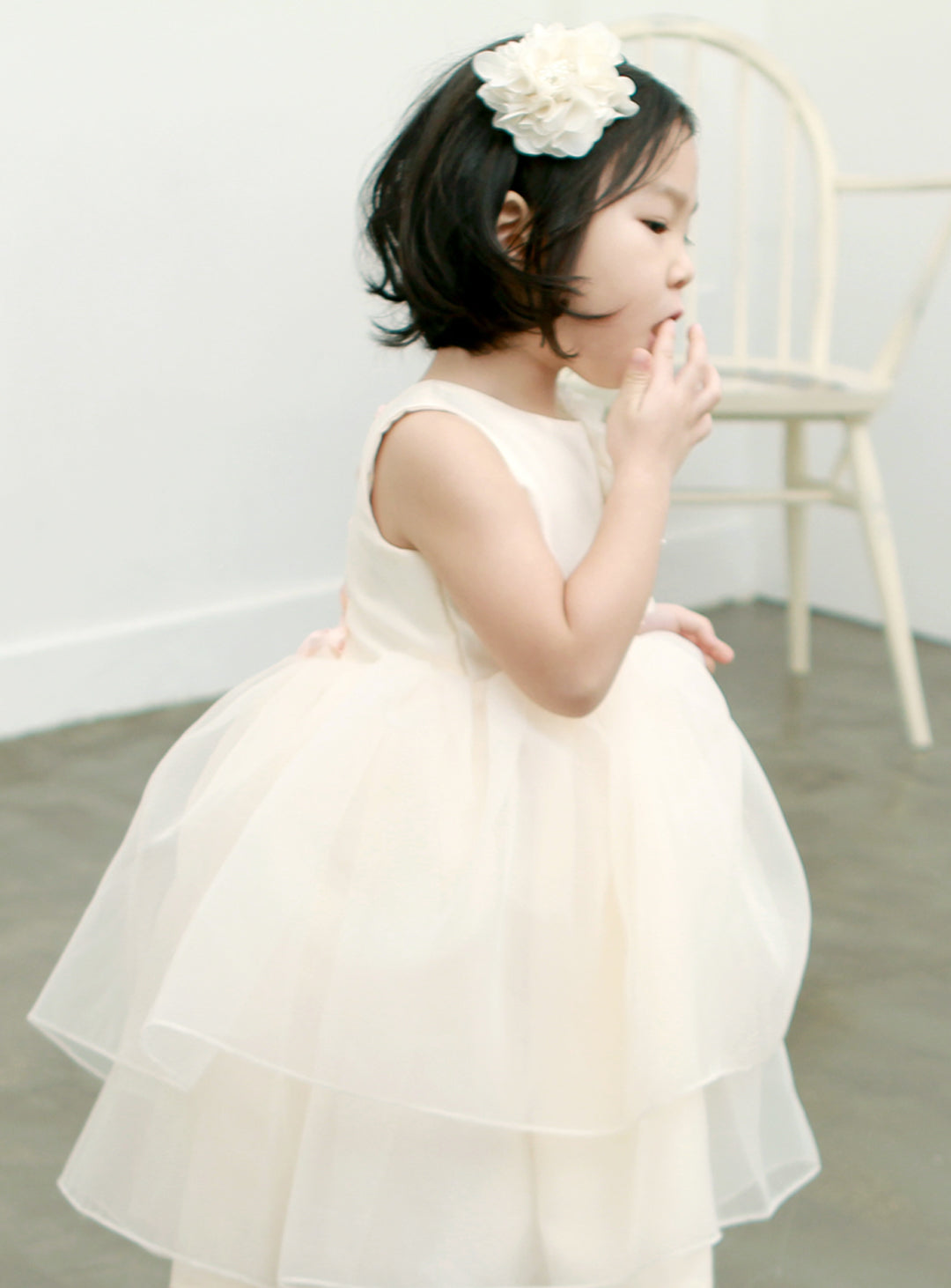 子供ドレス発表会・結婚式・おしゃれなDRESCCOのガイアパールフラワーコサージュアイボリードレスの画像7