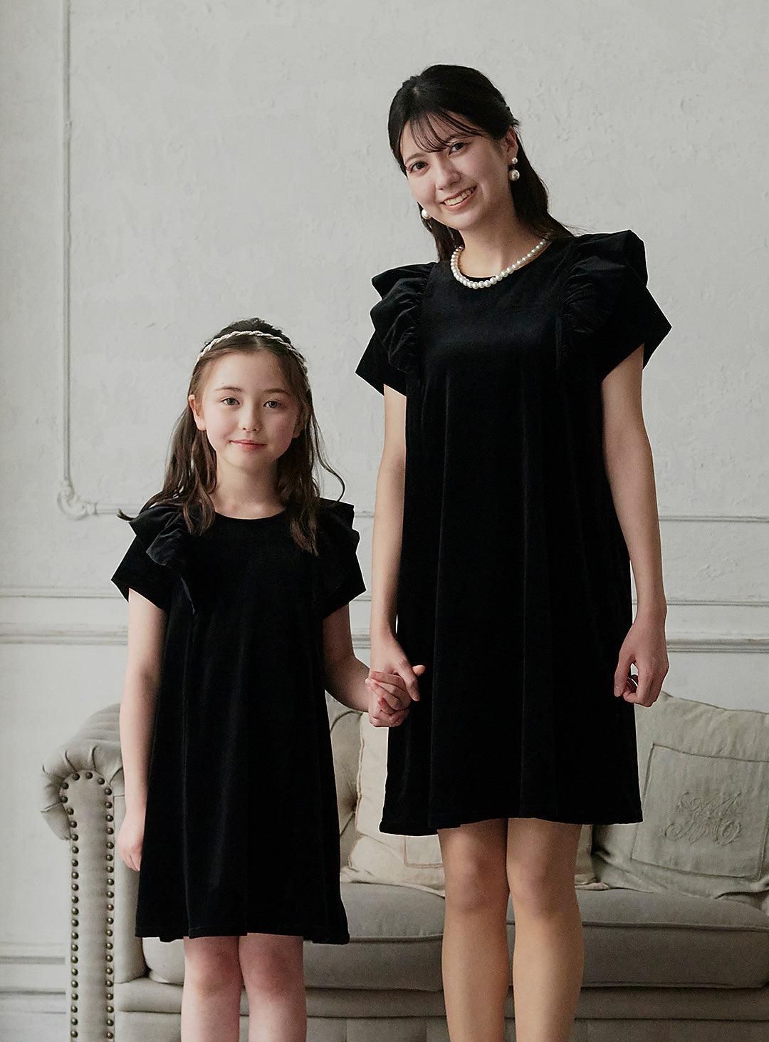 K3052 - ブラックベルベットフリルワンピース