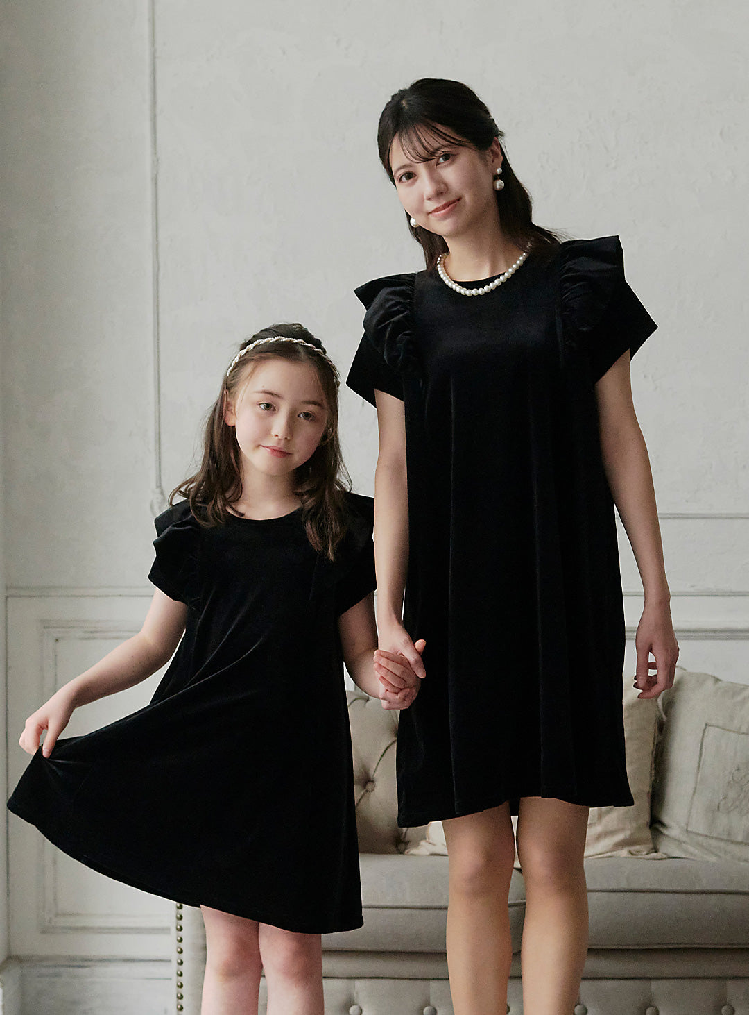 K3052 - ブラックベルベットフリルワンピース