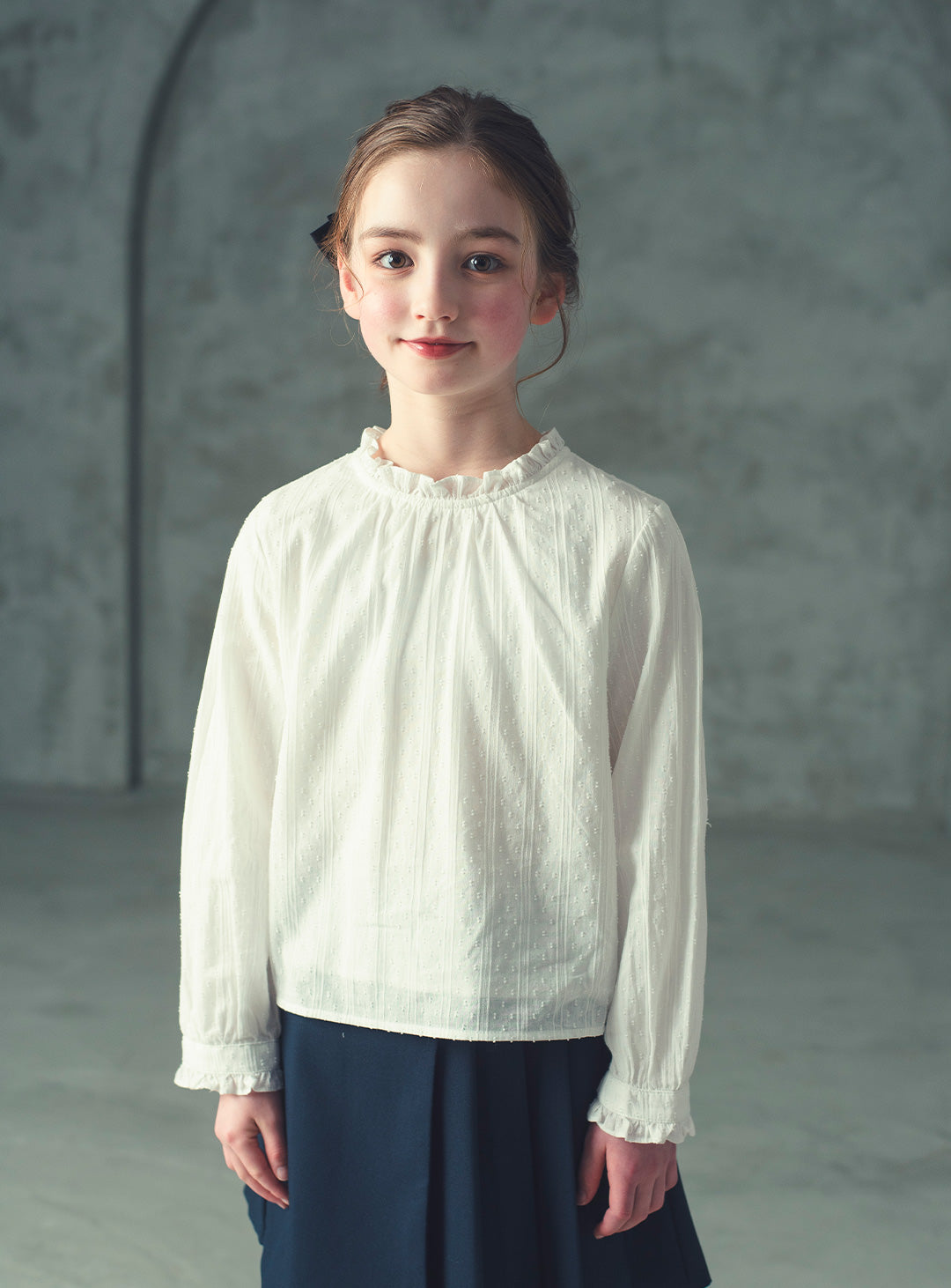 K250310 - フリルネックコットンブラウス
