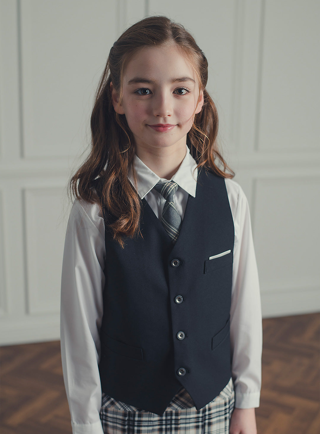 ブラックベストブラックチェックスカート2ピースセット(ベスト、スカート)