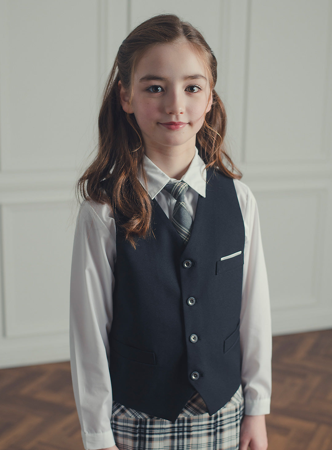 ブラックベストブラックチェックスカート2ピースセット(ベスト、スカート)