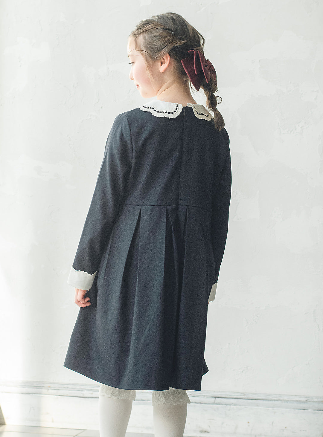 スカラップ襟のクラシカルフォーマルワンピース