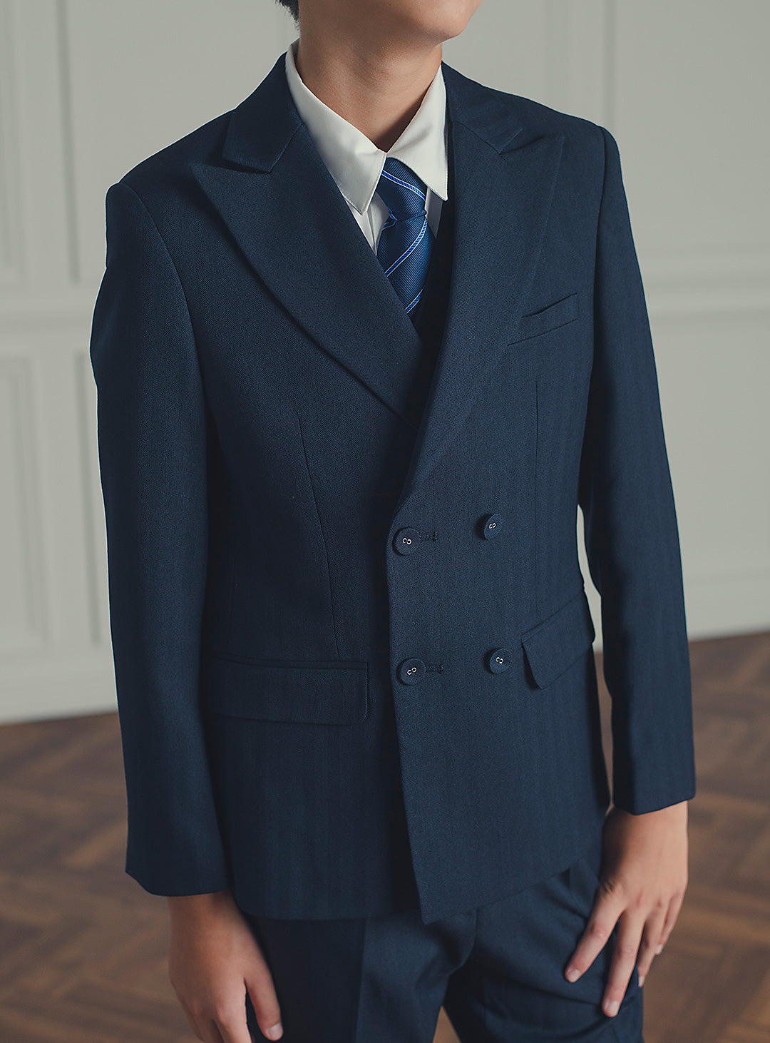 ダークネイビーダブルブレスト3ピースセット(ジャケット、ベスト、長ズボン)