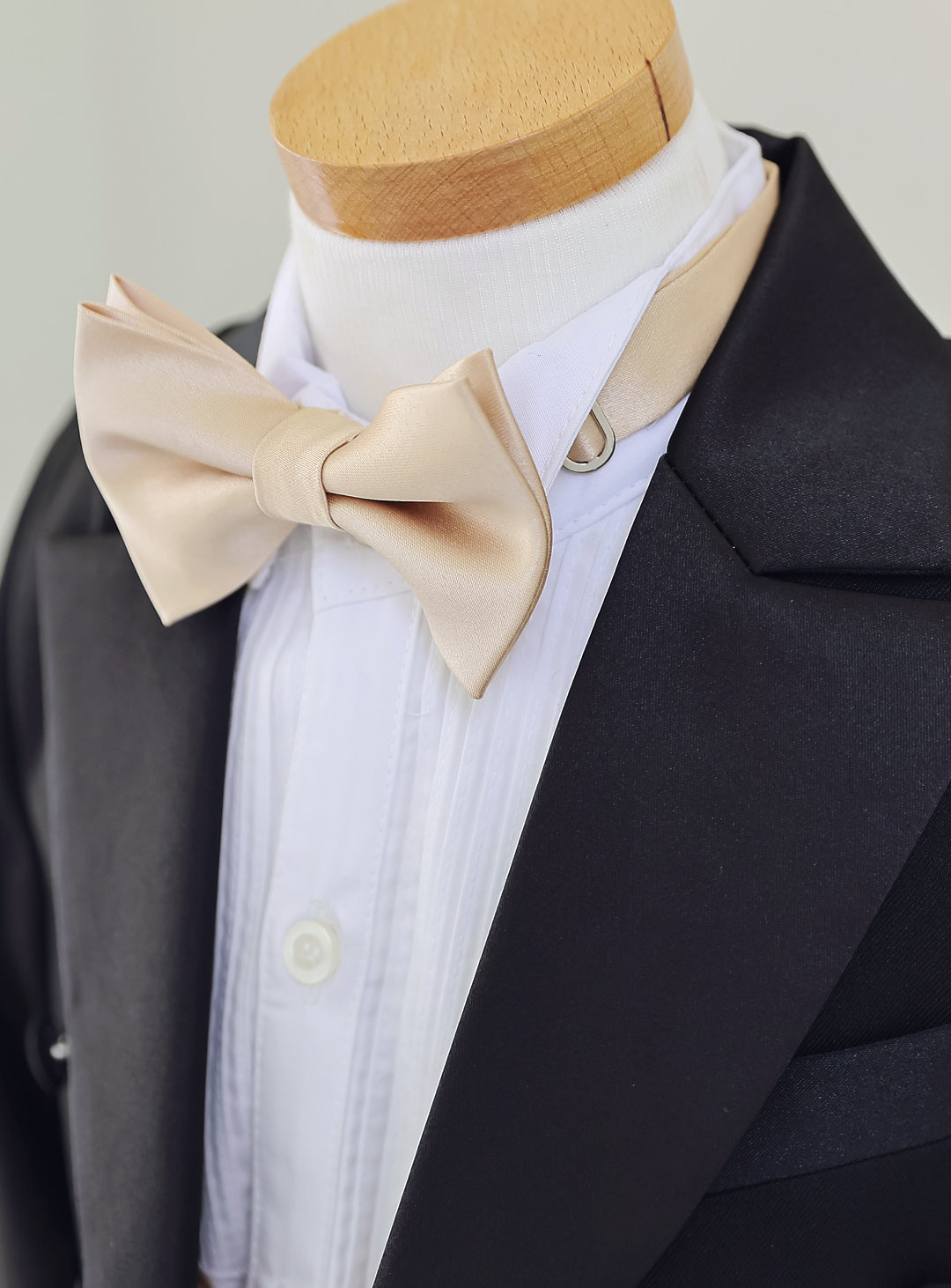 ブラック燕尾服カマーバンド4ピースセット(燕尾服上下+カマーバンド+タイ)