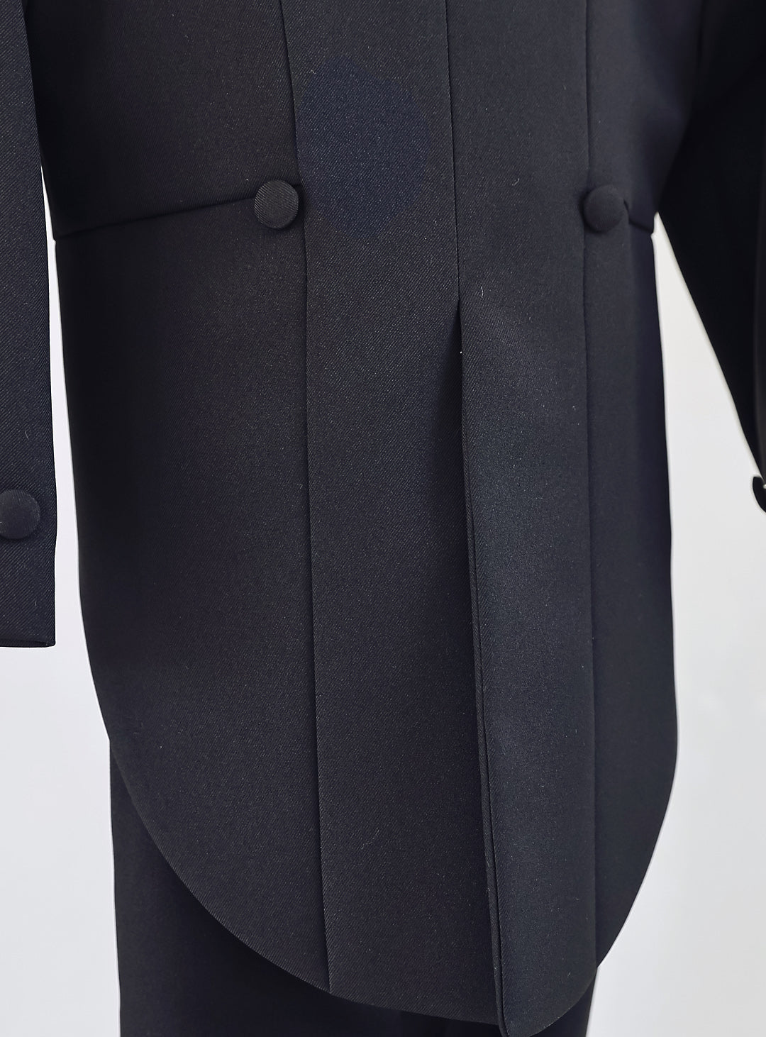 ブラック燕尾服カマーバンド4ピースセット(燕尾服上下+カマーバンド+タイ)