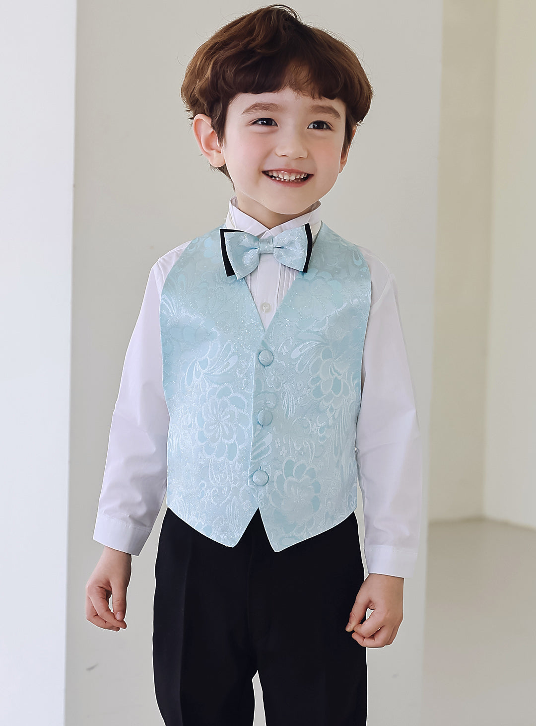 ベーシックブラックタキシードスカイブルーベスト4ピースセット(タキシード上下+ベスト+タイ)