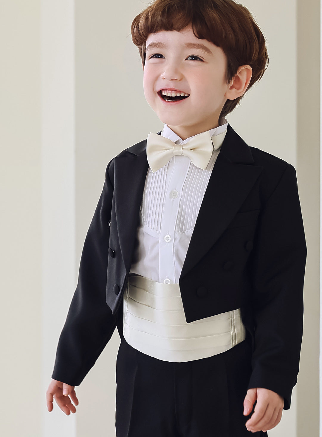 ブラック燕尾服カマーバンド4ピースセット(燕尾服上下+カマーバンド+タイ)