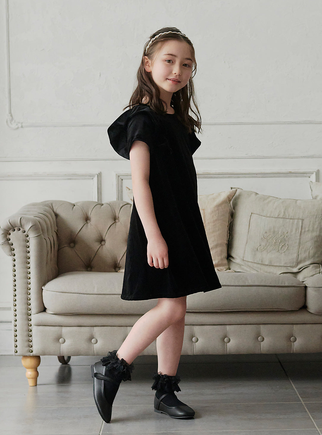 K3052 - ブラックベルベットフリルワンピース