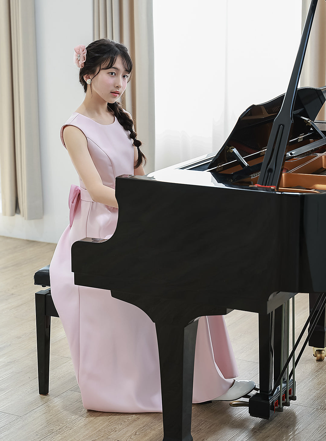ミルキーピンクサテンロングドレス