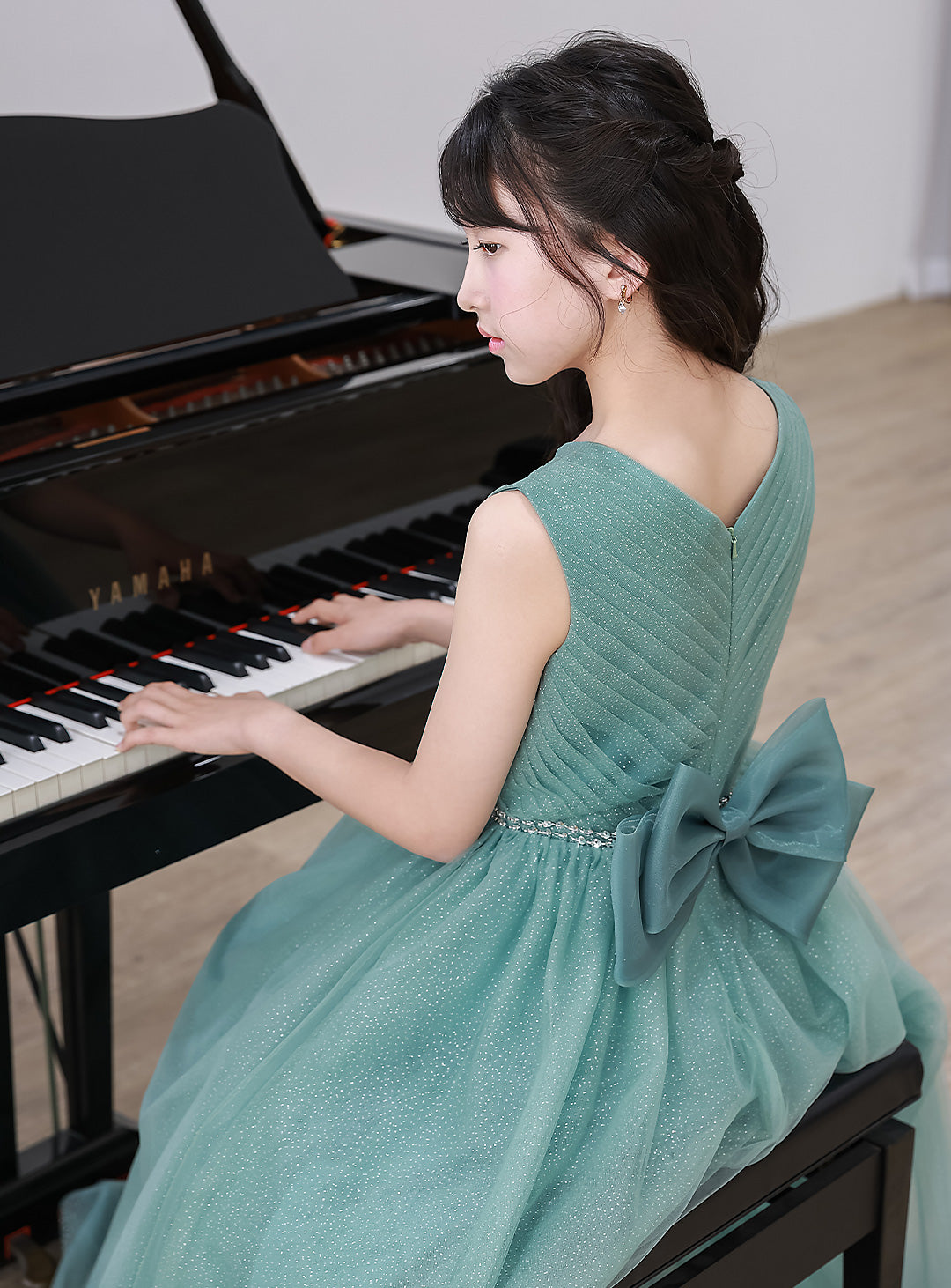 シルバーセージグリーンチュールロングドレス